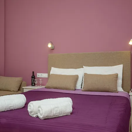 Panormos And * Naxos City