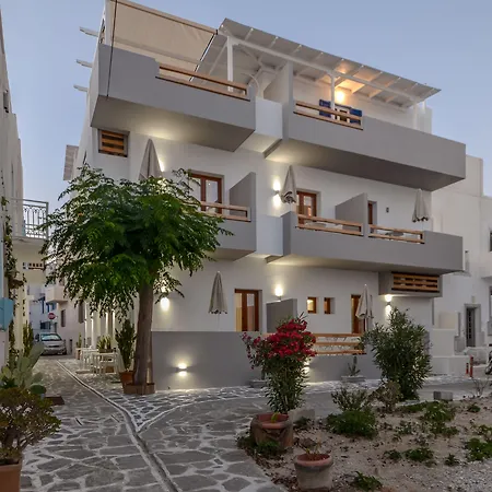 Hotel Panormos And *