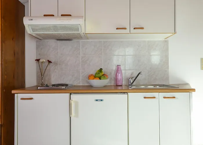 Panormos And * Naxos City